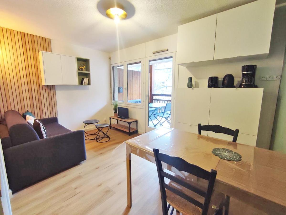 Le Cerf Charmant, T2, Luchon, Wifi, Balcon, Ascenseur, 4 Personnes Bagnères-de-Luchon Dış mekan fotoğraf